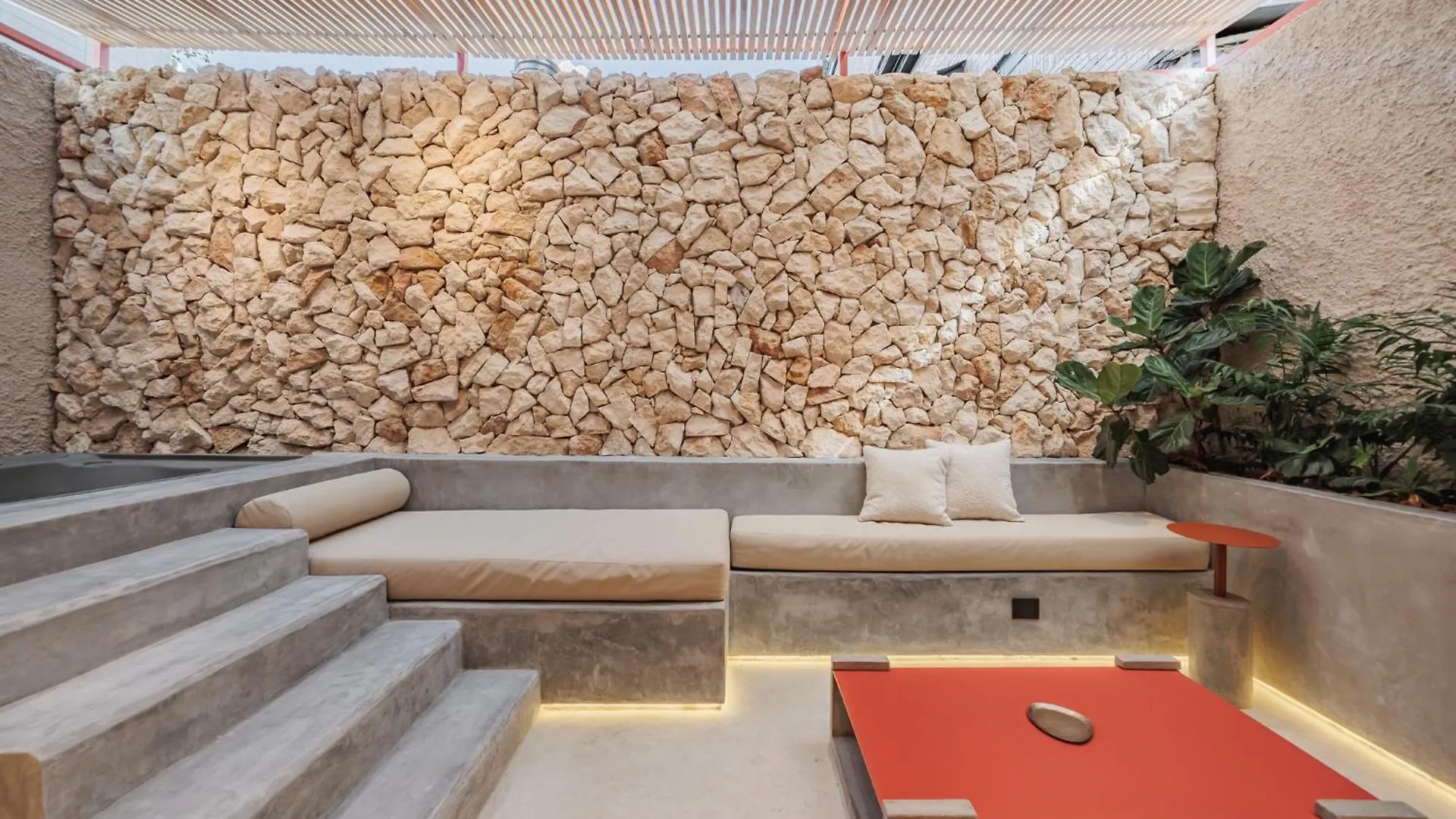 **** Aparthotel Primavera Building Medellin Colombia